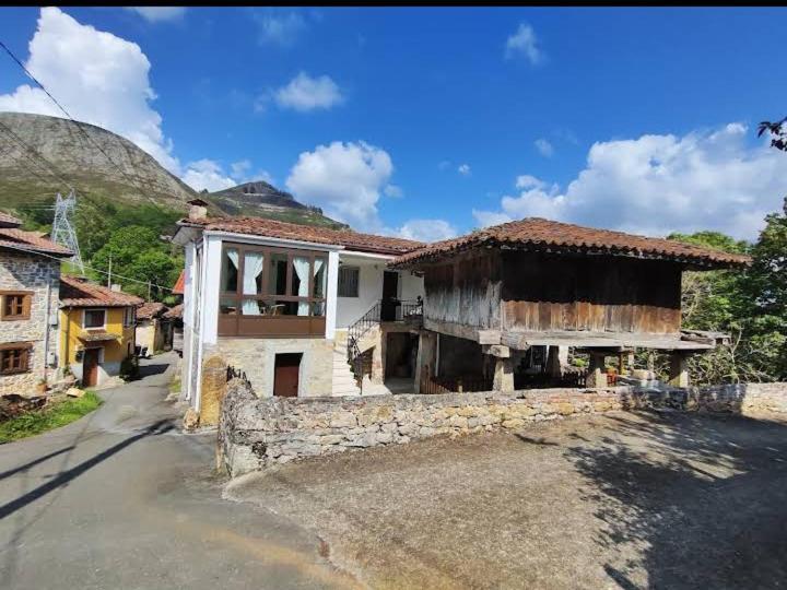 Casa La Cruz A 2Km De Onís Eksteriør bilde