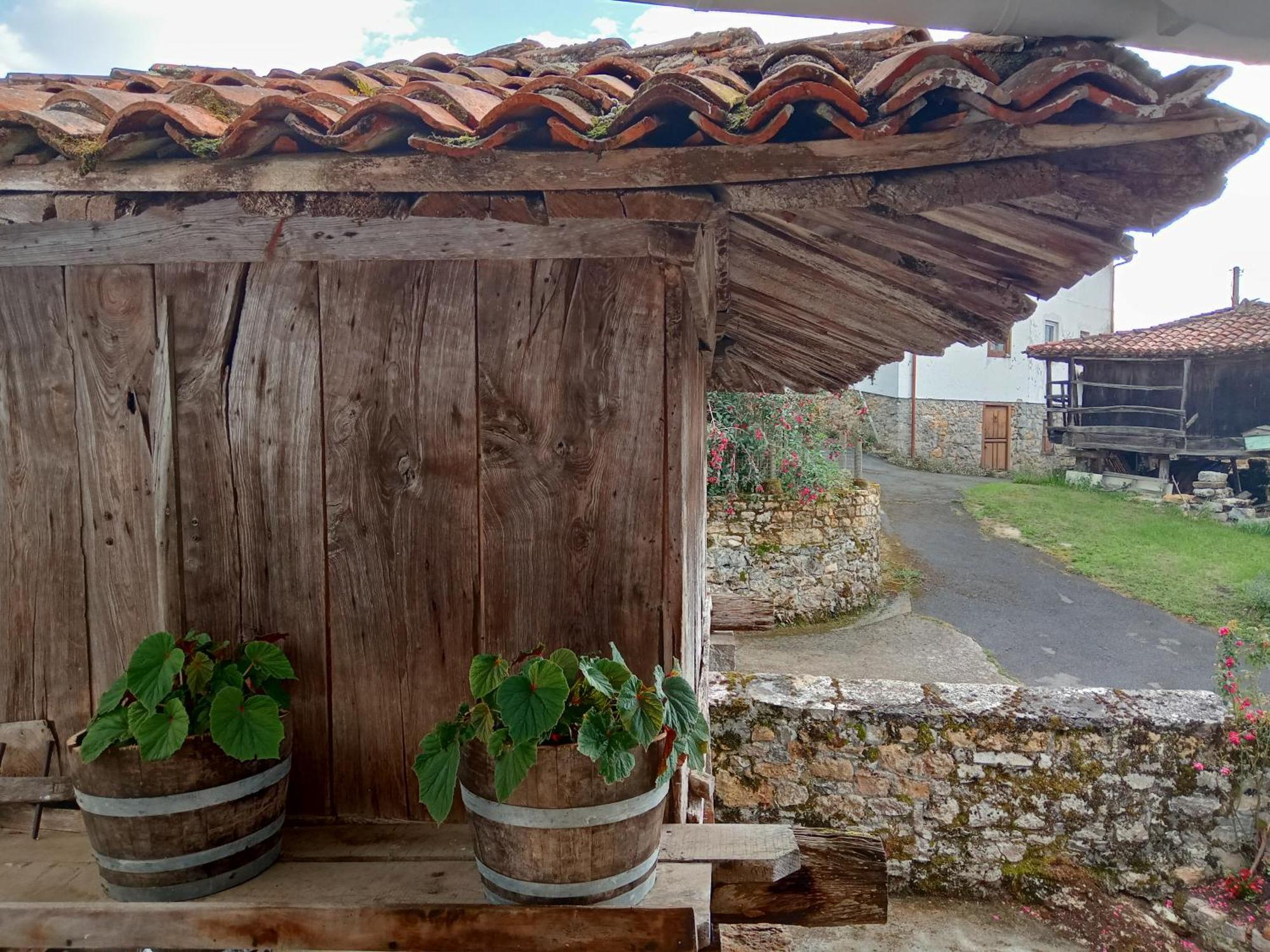 Casa La Cruz A 2Km De Onís Rom bilde